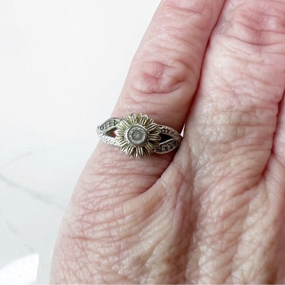 Silver Tone Sunflower Band Ring - Picture 1 of 6